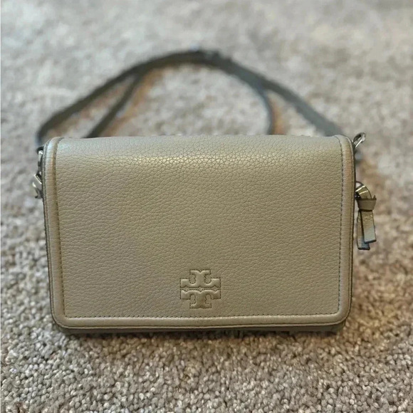 Tory Burch Thea flat crossbody - Picture 3 of 11